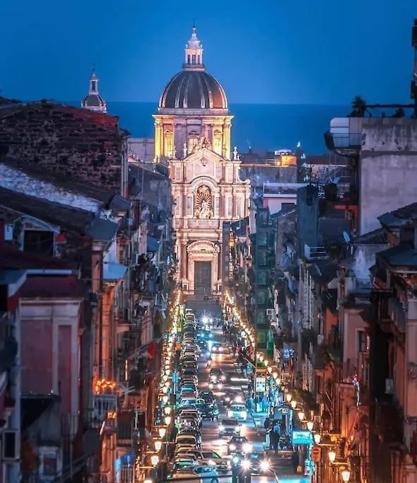 Casa Vacanze I Mori - Elegante,Centrale,Spaziosa Catania